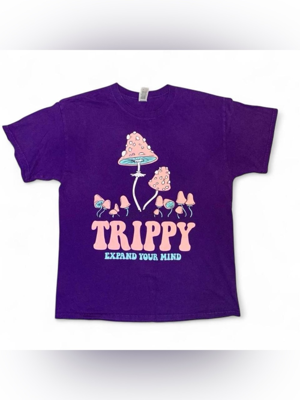 Gildan Crewneck T-Shirt in Bright Purple